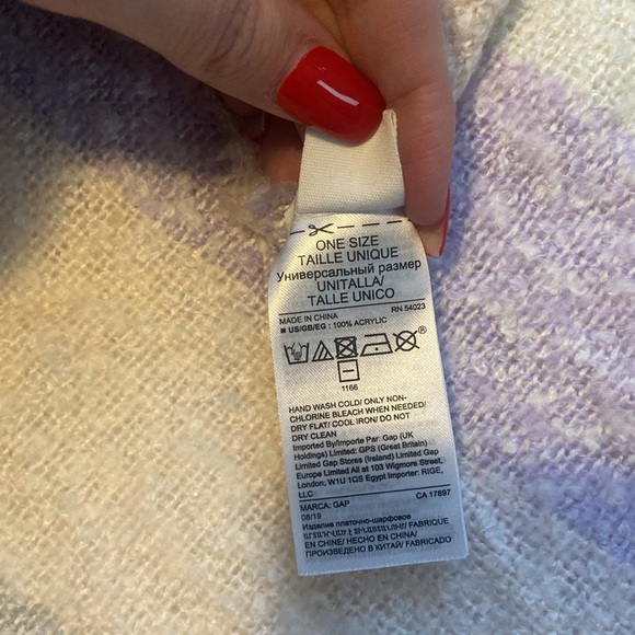 Scarf - Picture 3 of 3